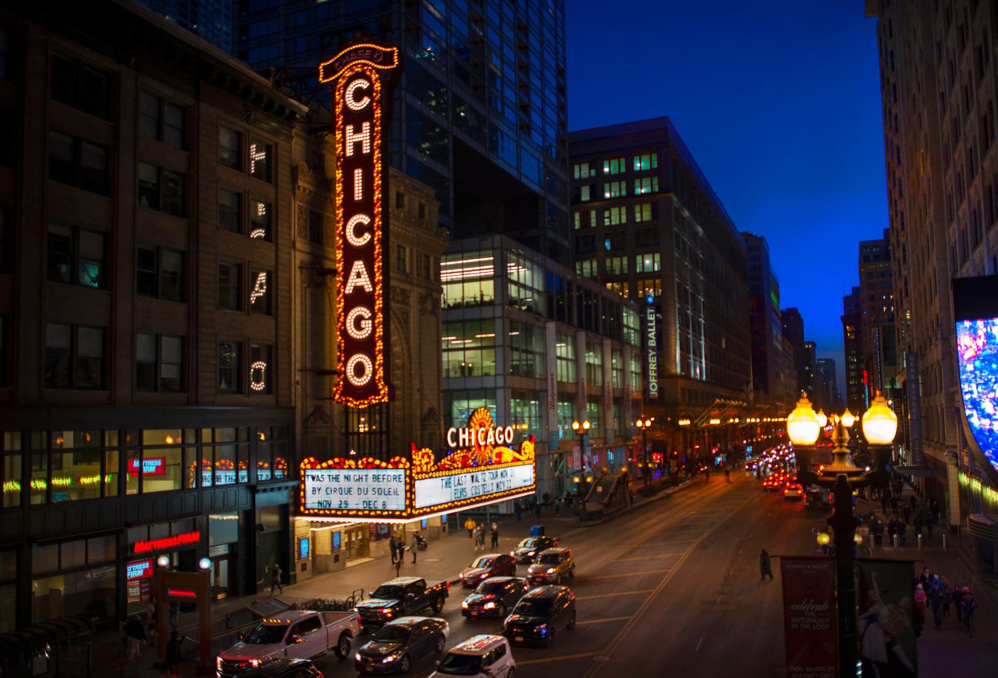 Chicago Theatre, State Street